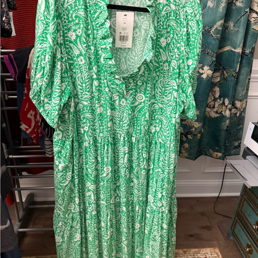 Crown & Ivy Green Sequin Tiered Maxi Sundress